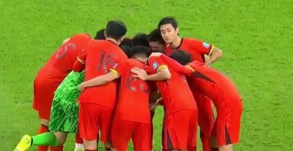 多休息一天成关键？近8届大赛先踢半决赛的球队最终全部捧杯